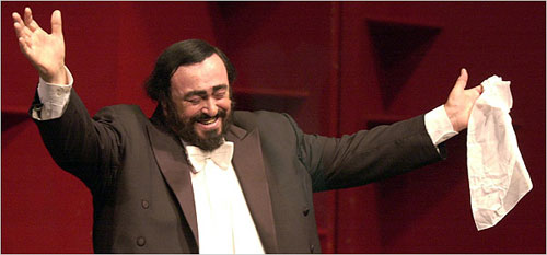 autograph LUCIANO PAVAROTTI_5