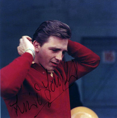 autograph TREVOR TAYLOR_3